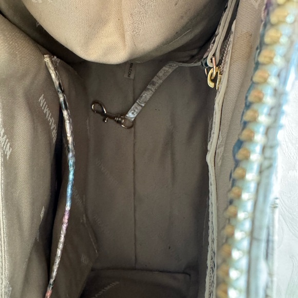 Brahmin satchel, wallet and dust cover - Picture 7 of 9